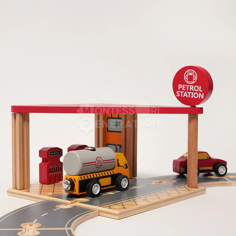 Montessori Petrol Station - Image 3